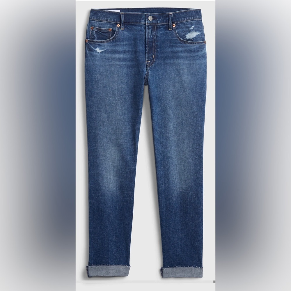 NWT GAP Womenโs Mid Rise Girlfriend Denim Jeans Pants with Washwell Size 25 $70 - Picture 2 of 3